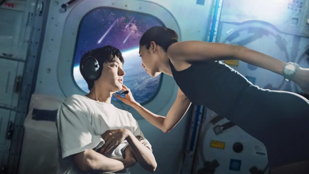 คิระเป็นนักบินมืออาชีพ