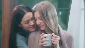 ใจซ่อนรัก 